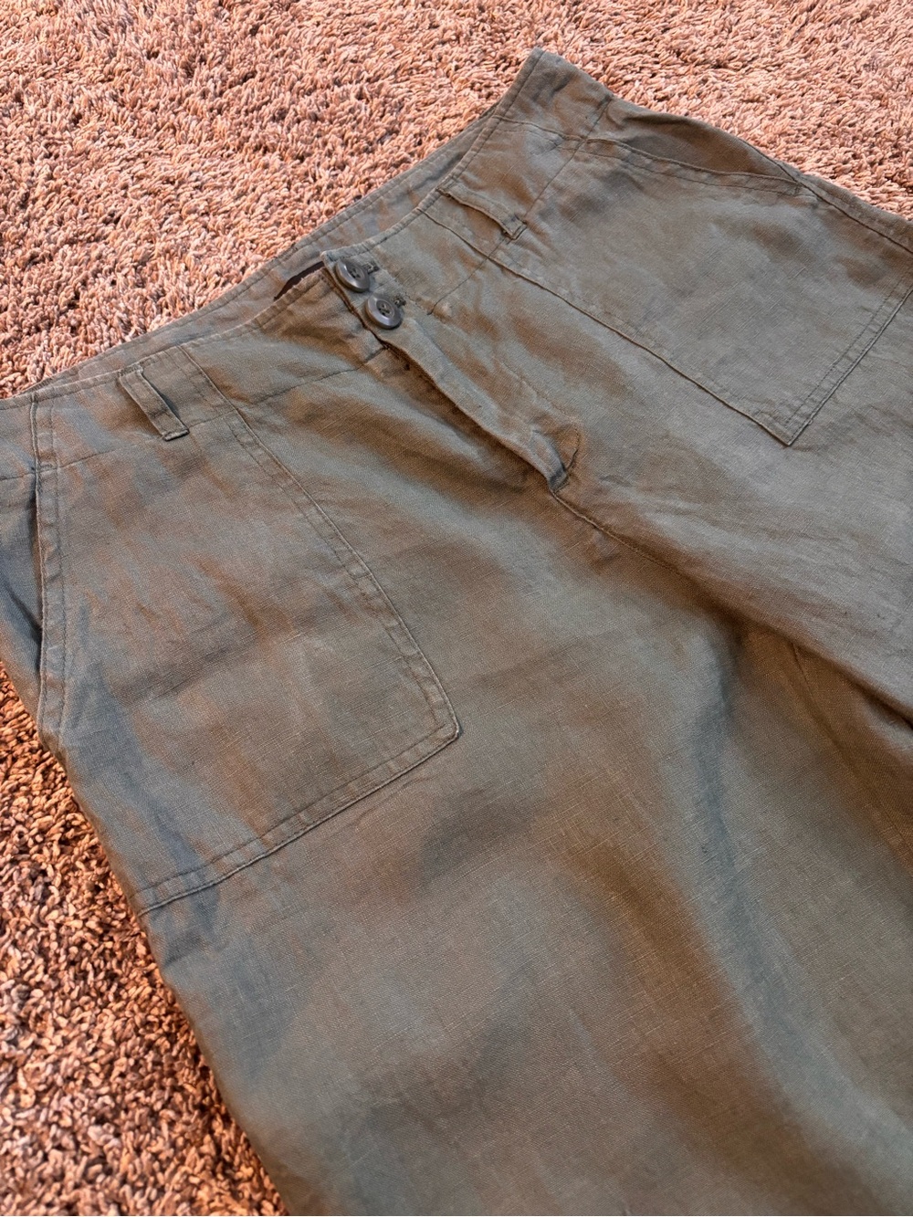 Tahari 100% Linen Slacks – Sage Green | Size 8 | Coastal Minimalist - Picture 4 of 9